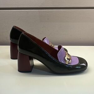 Chie Mihara Green Patent and Lavender Loafer Heel with Gold Chain